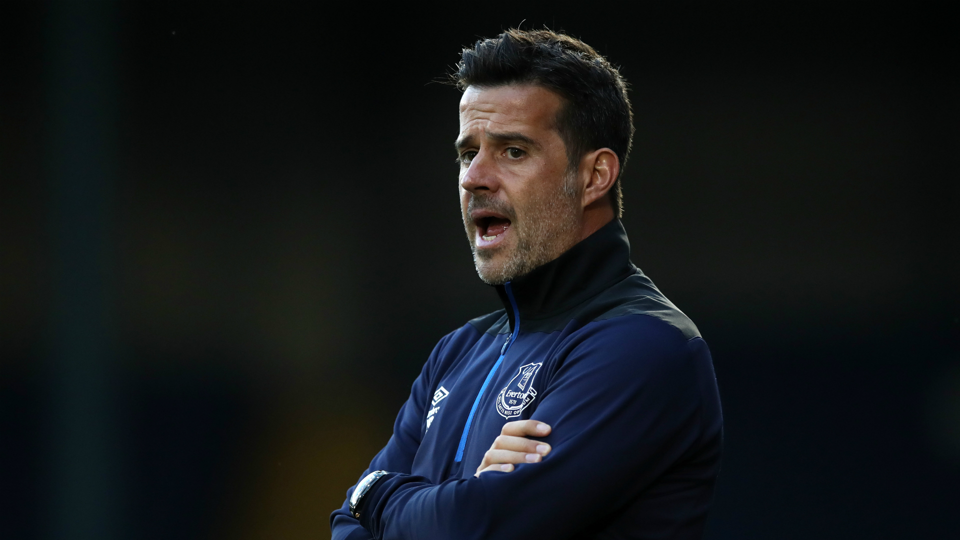 队的中场实 队的中场实